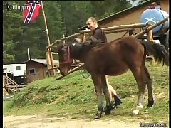 Girl Peeing Like A Dog Porn
